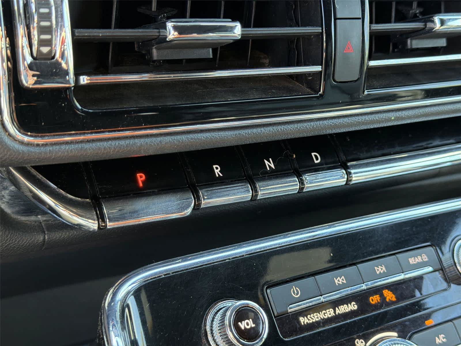 Used 2024 Lincoln Navigator Premiere AWD/4WD image 19