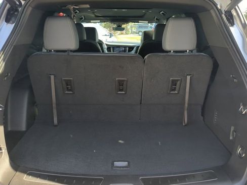 Used 2022 Buick Enclave Essence w/ Experience Buick Package image 13