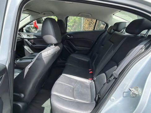 Used 2017 MAZDA MAZDA3 Touring image 24