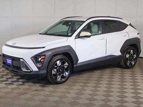 Certified 2024 Hyundai Kona SEL FWD image 6