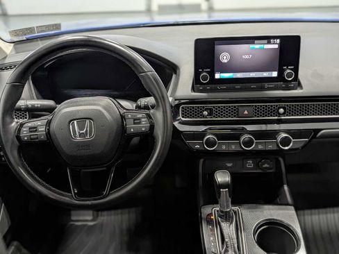 Used 2022 Honda Civic EX image 5