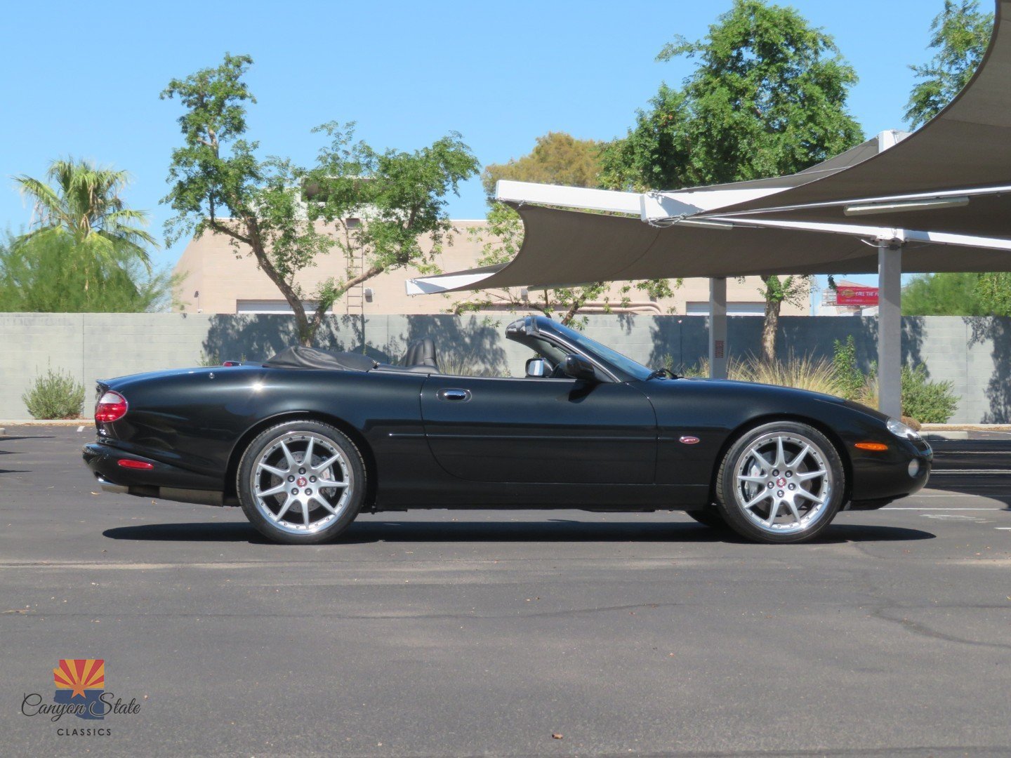 Used 2002 Jaguar XK8 Convertible RWD image 2