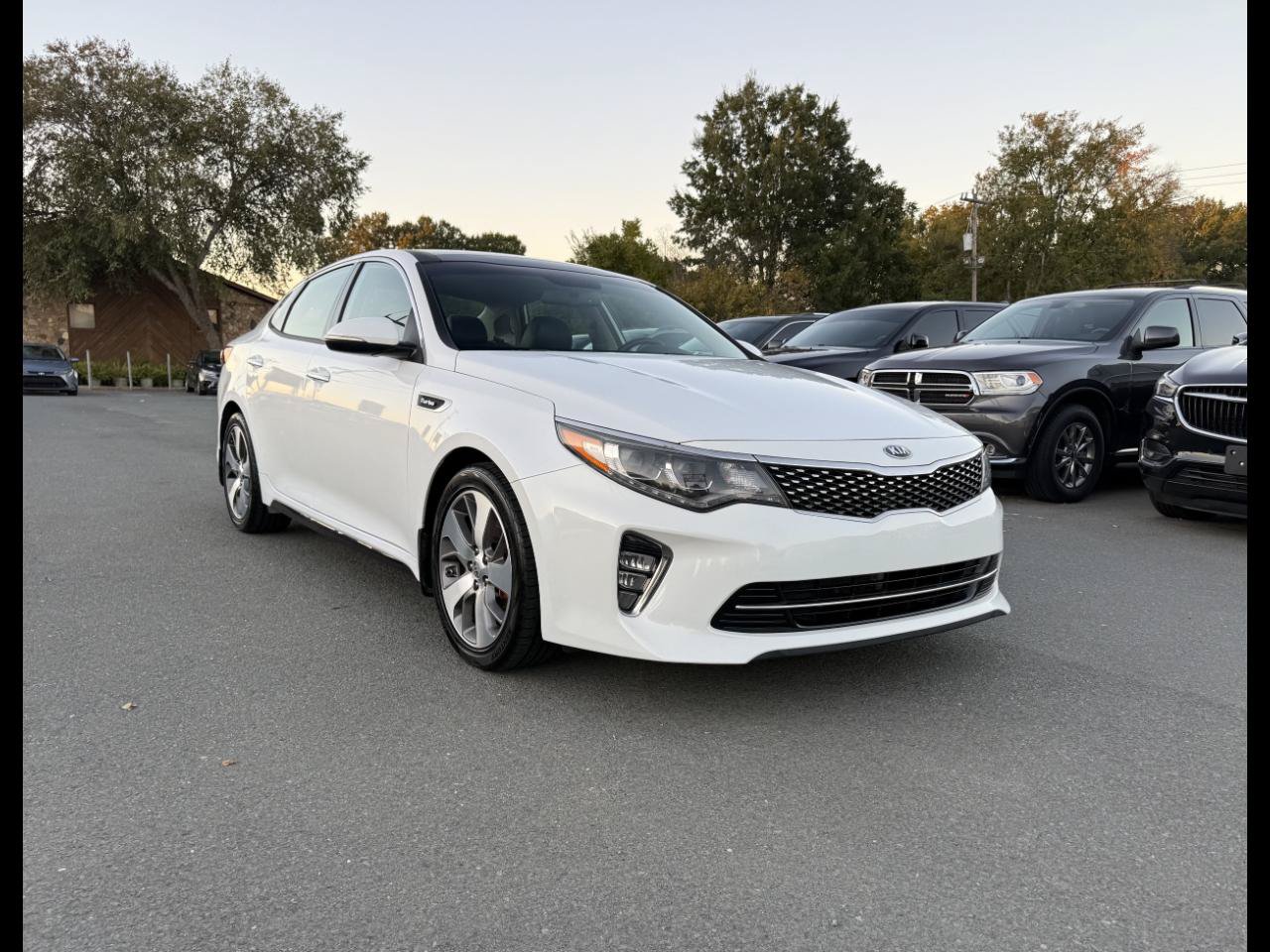 Used 2018 Kia Optima SX FWD image 1
