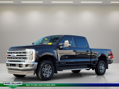 Used 2023 Ford F250 Lariat w/ Tow Technology Package AWD/4WD image 8