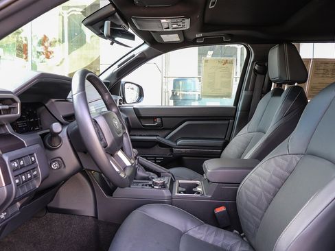 Used 2025 Toyota 4Runner TRD Off-Road Premium w/ Tow Technology Package image 22