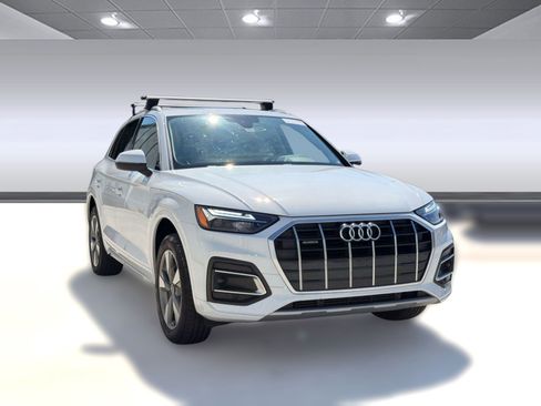 Used 2023 Audi Q5 2.0T Premium w/ Convenience Package AWD/4WD image 7