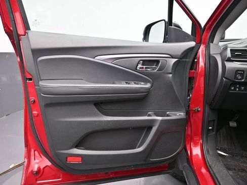Used 2024 Honda Ridgeline Sport image 30