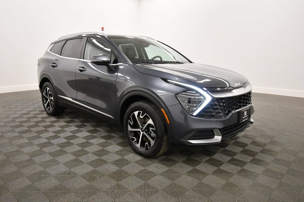 Certified 2025 Kia Sportage EX AWD/4WD image 10