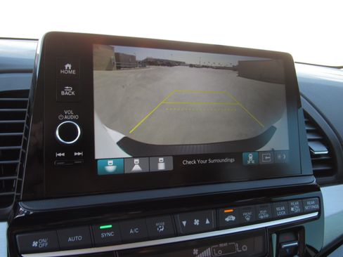 New 2026 Honda Odyssey Touring image 21
