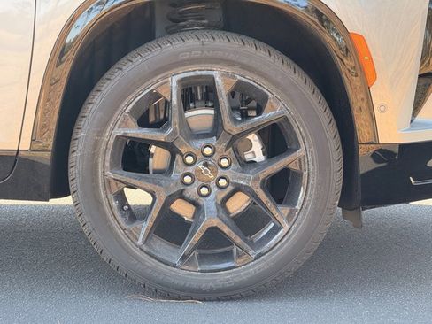 New 2026 Chevrolet Traverse RS image 13