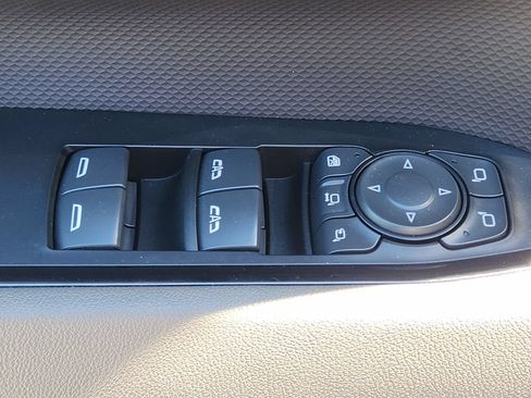 Used 2025 Chevrolet Silverado 2500 ZR2 w/ Technology Package AWD/4WD image 17