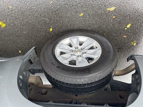 Certified 2025 Chevrolet Silverado 1500 LT image 24