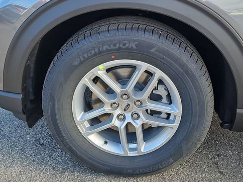 New 2026 Ford Explorer Active w/ Active Comfort Package image 17