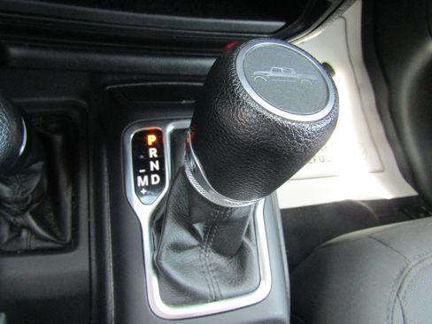 Used 2022 Jeep Gladiator Sport AWD/4WD image 33