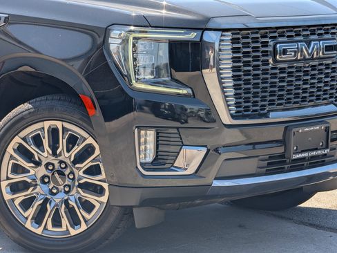 Used 2024 GMC Yukon XL Denali Ultimate AWD/4WD image 3