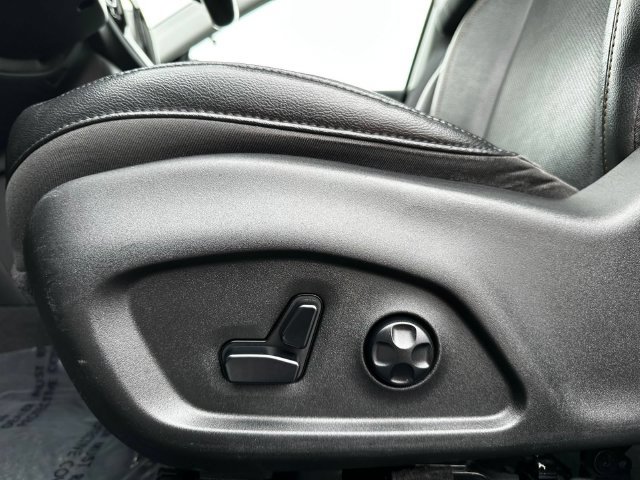 Used 2020 Jeep Compass Limited w/ Premium Lighting Group AWD/4WD image 12