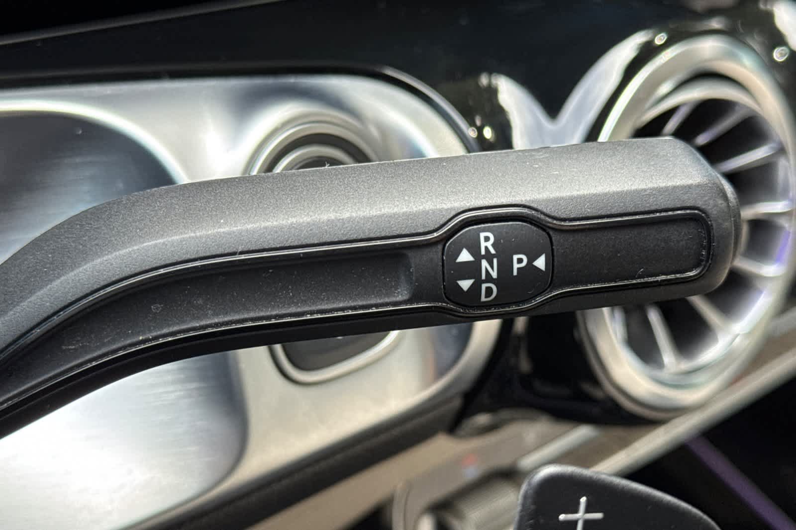 Used 2022 Mercedes-Benz GLB 250 image 21