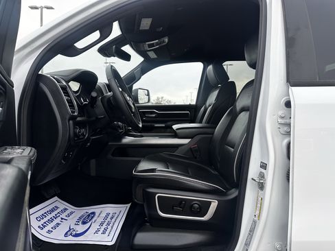 Used 2025 RAM 1500 Laramie image 18