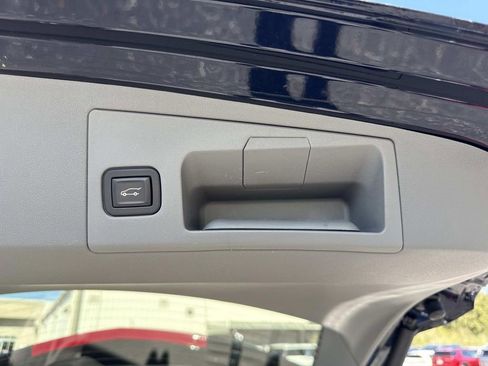 Certified 2021 Cadillac XT5 Premium Luxury image 5