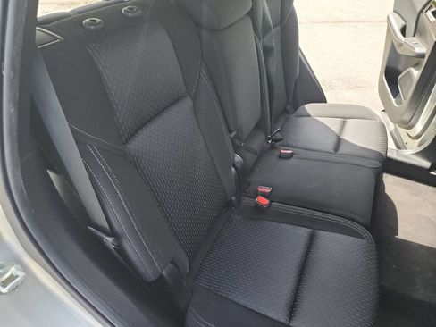 Used 2022 Mitsubishi Outlander ES image 19