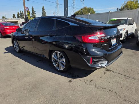 Used 2018 Honda Clarity Plug-In Hybrid image 2