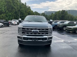 New 2026 Ford F250 Lariat w/ Chrome Package AWD/4WD video 2