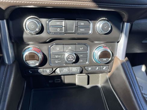 Used 2021 GMC Yukon SLT w/ SLT Luxury Plus Package image 60