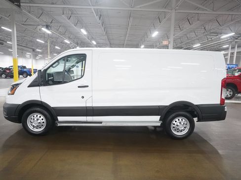 Used 2024 Ford Transit 250 Low Roof AWD w/ Exterior Upgrade Package image 23