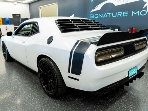 Used 2016 Dodge Challenger R/T Scat Pack RWD image 8