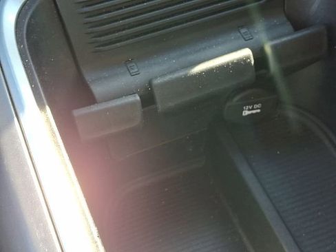 Used 2023 RAM 1500 Classic SLT w/ Trailer & Traction Group image 32