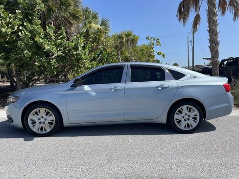 Used 2015 Chevrolet Impala LS w/ LS Convenience Package FWD image 3