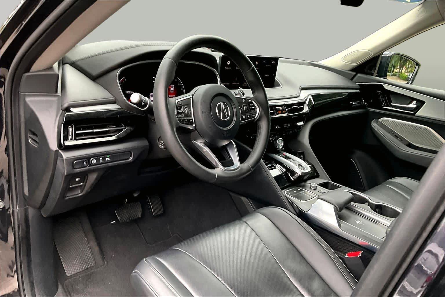 Certified 2024 Acura MDX w/ Technology Package FWD image 18