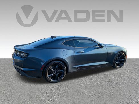 Used 2021 Chevrolet Camaro LT w/ Technology Package image 22