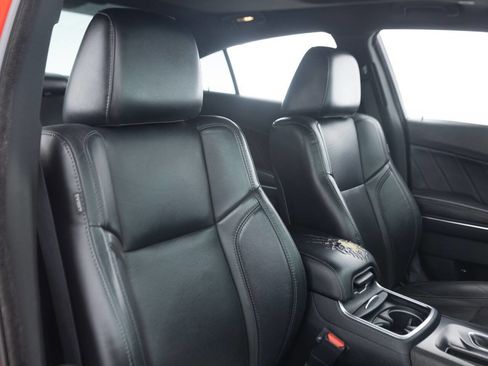 Used 2018 Dodge Charger GT AWD/4WD image 28
