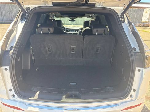 Certified 2023 Buick Enclave Avenir w/ Avenir Technology Package AWD/4WD image 8