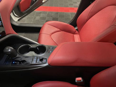 Used 2021 Toyota Camry XSE w/ Navigation Package image 31