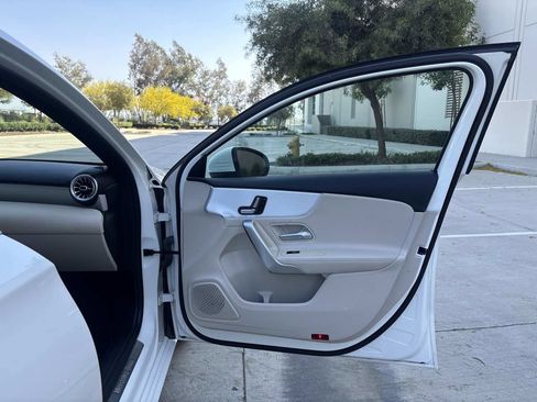 Used 2020 Mercedes-Benz A 220 image 15