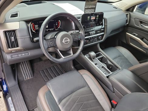 Certified 2022 Nissan Pathfinder Platinum w/ Cargo Package image 13