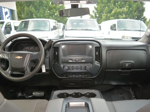 Used 2018 Chevrolet Silverado 1500 W/T w/ Trailering Package image 16