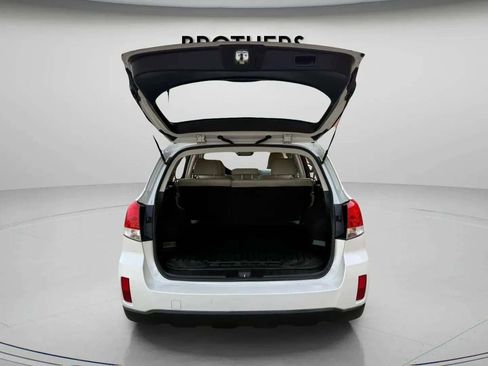Used 2012 Subaru Outback 2.5i Limited image 25