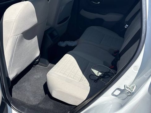 Used 2025 Honda HR-V LX image 11