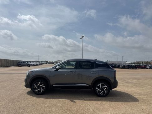 Certified 2025 Nissan Kicks SV w/ SV Premium Package FWD image 14