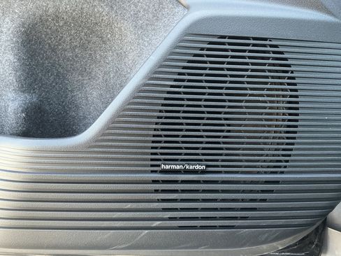 New 2026 Subaru Outback Touring image 12