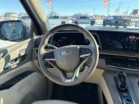 Used 2024 Cadillac Escalade ESV Sport Platinum AWD/4WD image 43