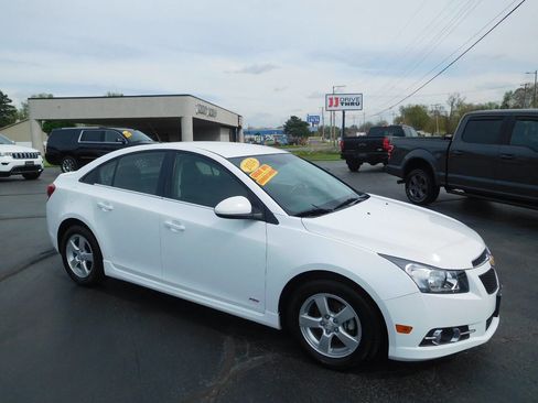 Used 2014 Chevrolet Cruze LT w/ RS Package FWD image 4