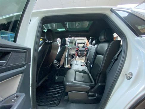 Used 2022 Volkswagen Atlas Cross Sport SEL w/ Cross Sport MDO Package AWD/4WD image 11