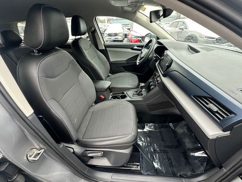Used 2022 Volkswagen Taos SE image 23