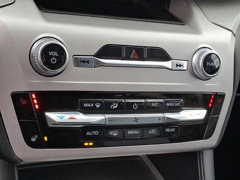 Certified 2024 Ford Explorer XLT w/ Equipment Group 202A image 19