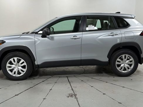 New 2026 Toyota Corolla Cross L image 8