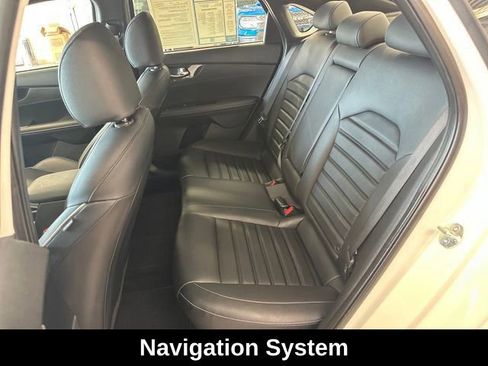 Used 2024 Kia Forte GT-Line w/ GT-Line Premium Package FWD image 6